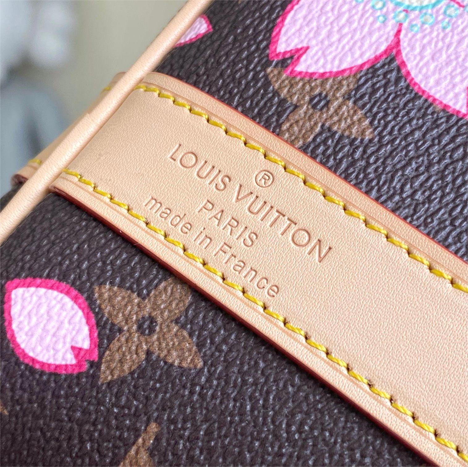 LV- KEEPALL BANDOULIÈRE 45 Cherry Blossom Bag