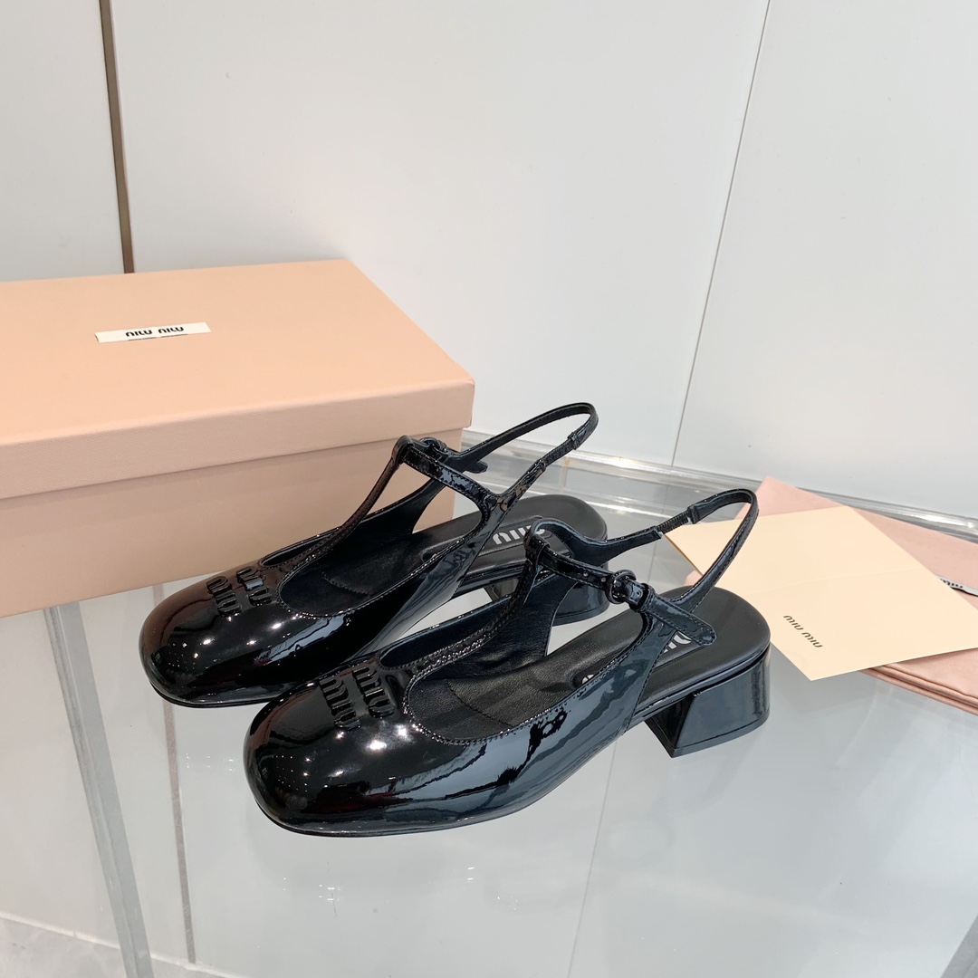 MiuMiu-Spring/Summer Square Head Thick Heel Shoes