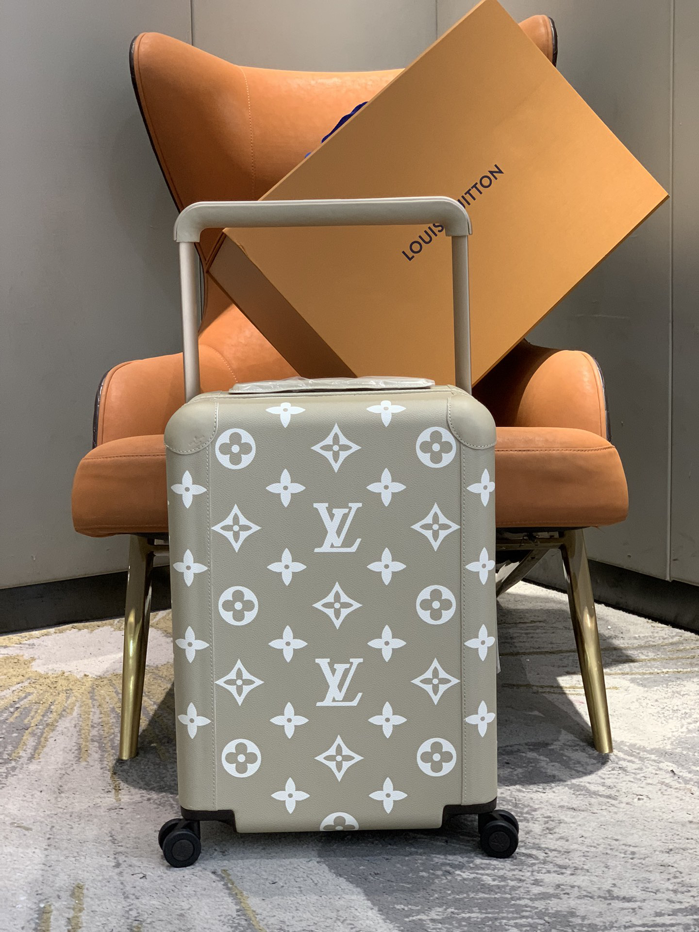 LV-Horizon 20 Inch 4-Wheel Boarding Case | Carry-on Luggage