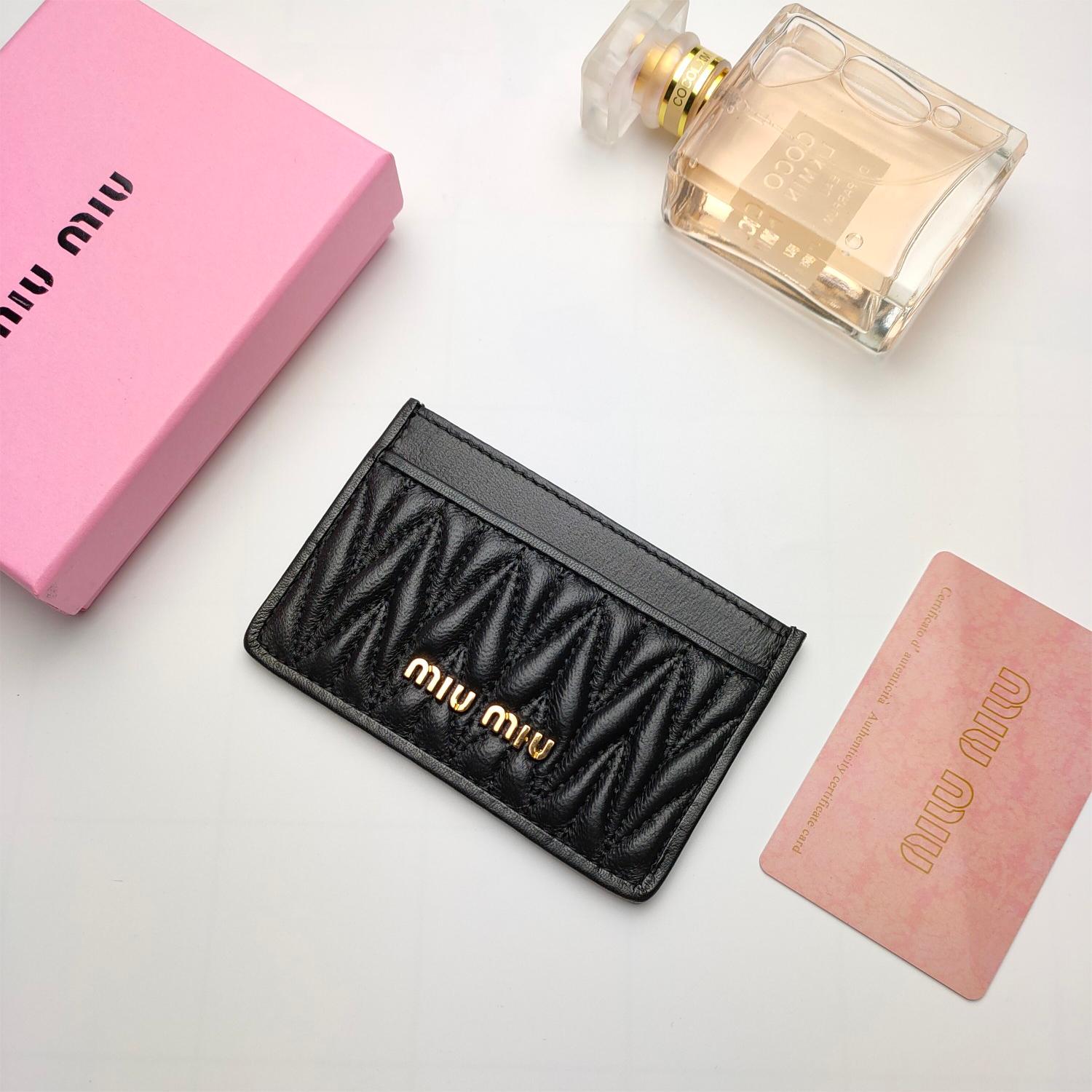 MIU MIU-Classic jacquard embossed design