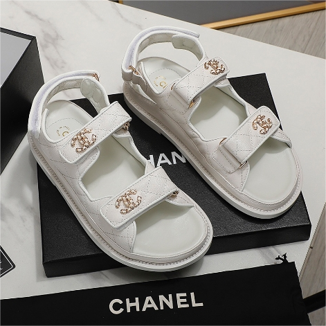 CHANEL-Velcro Cowhide Denim Fabric with Resin Buckle Paired with Sandals