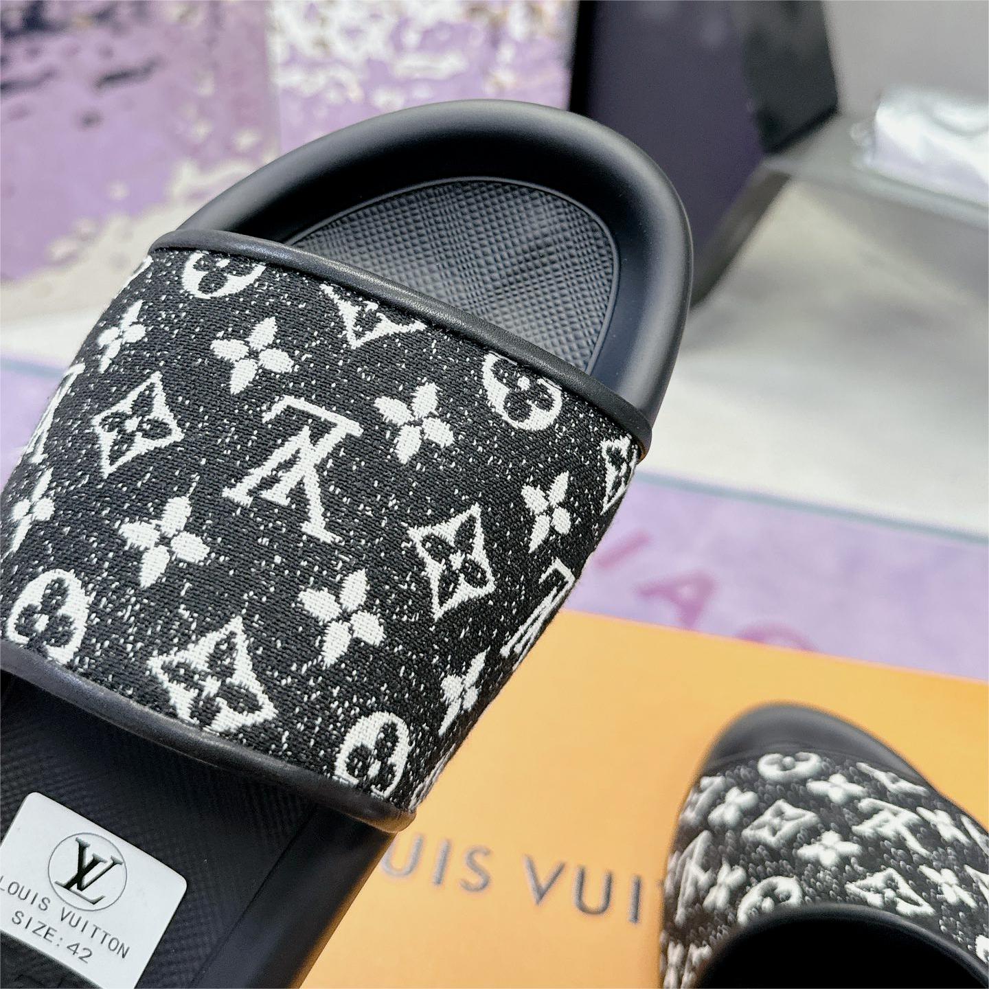 LV-Men's spring and summer slippers