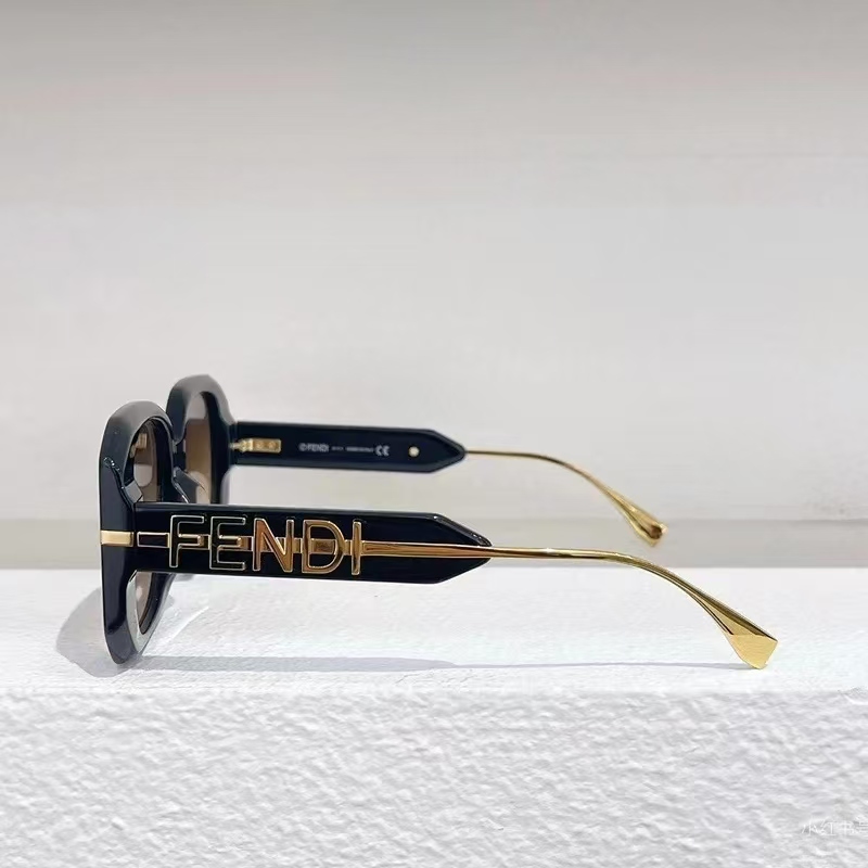 FENDI - Square Sunglasses