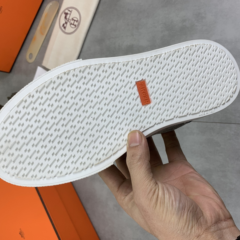 Hermes-Couple lace up sports and leisure shoes