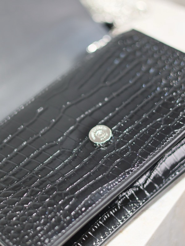 SAINT LAURENT - YSL KATE Silver/Gold Label Logo Crocodile Pattern Leather Shoulder Crossbody Bag Black