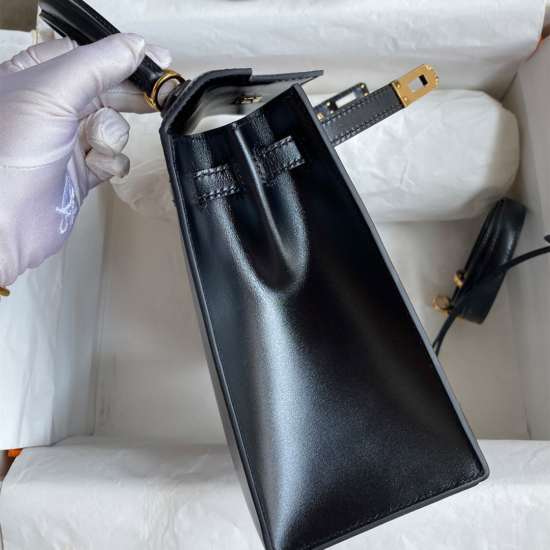 HERMÈS -Black Kelly 32CM bag