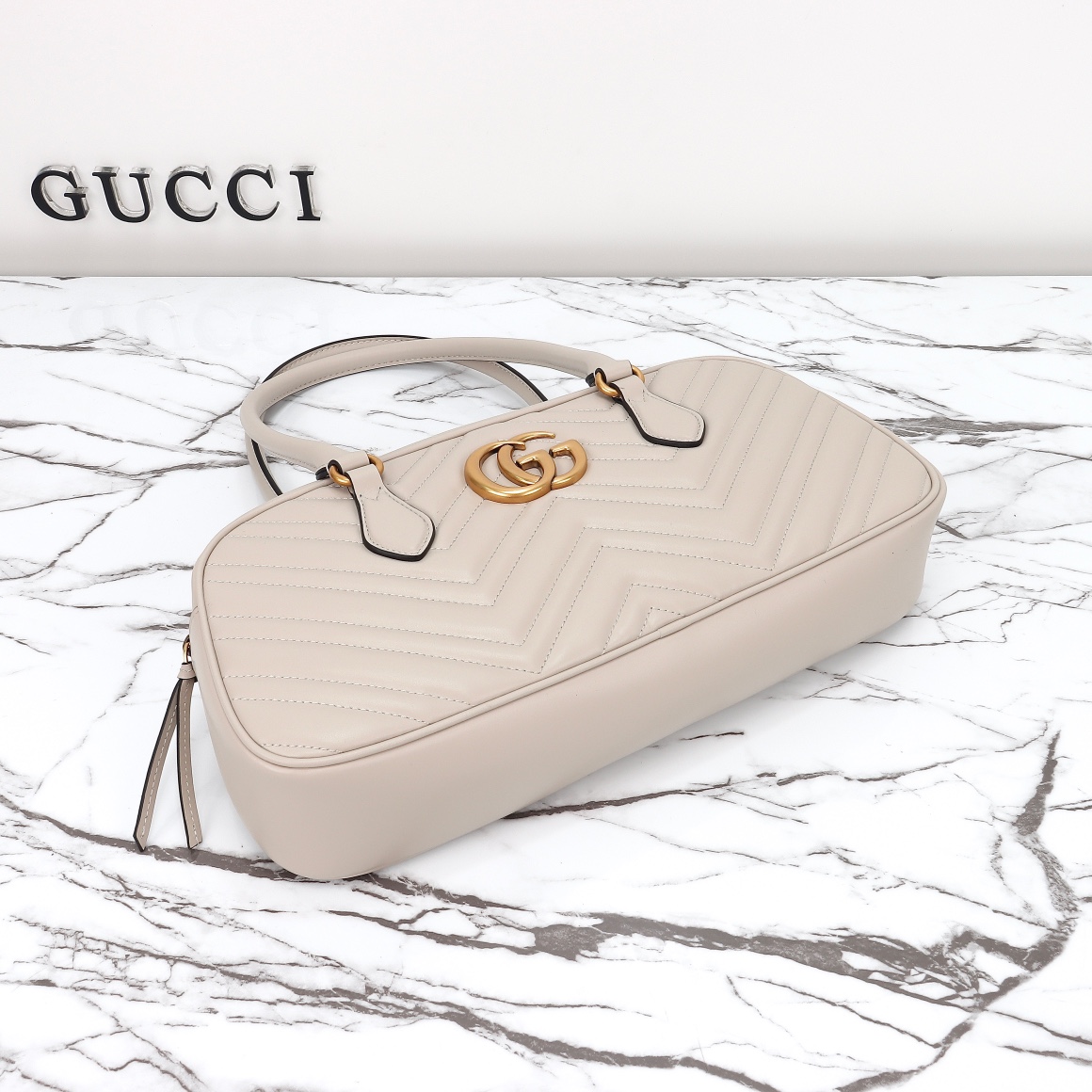 GUCCI-GG Marmont Series Medium Handbag