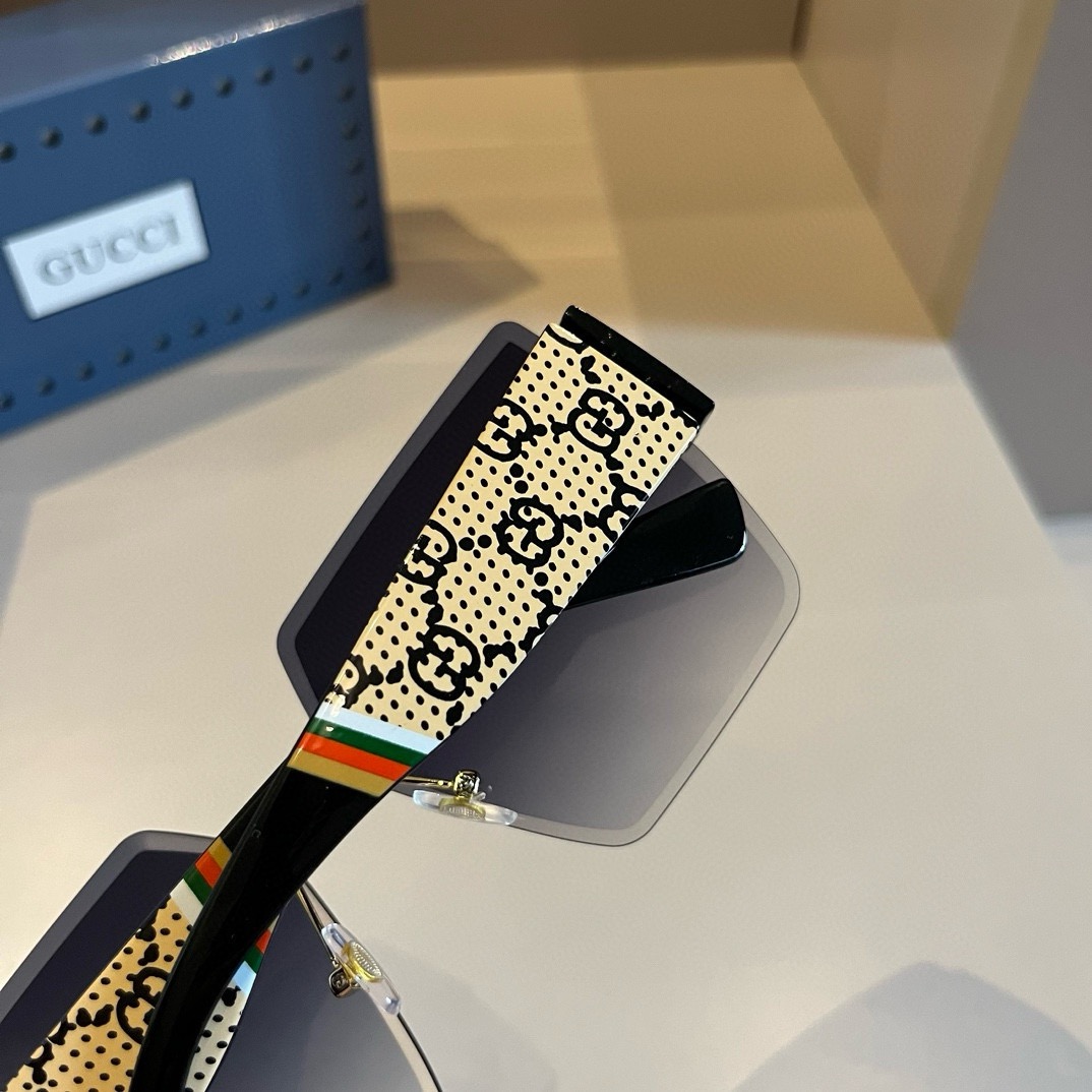 Gucci-unisex large boxy fashion sunglasses