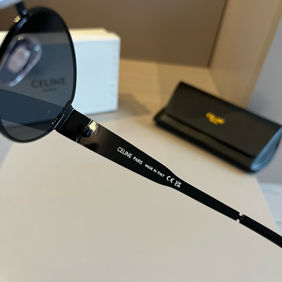 Celine-Retro round frame Sunglasses