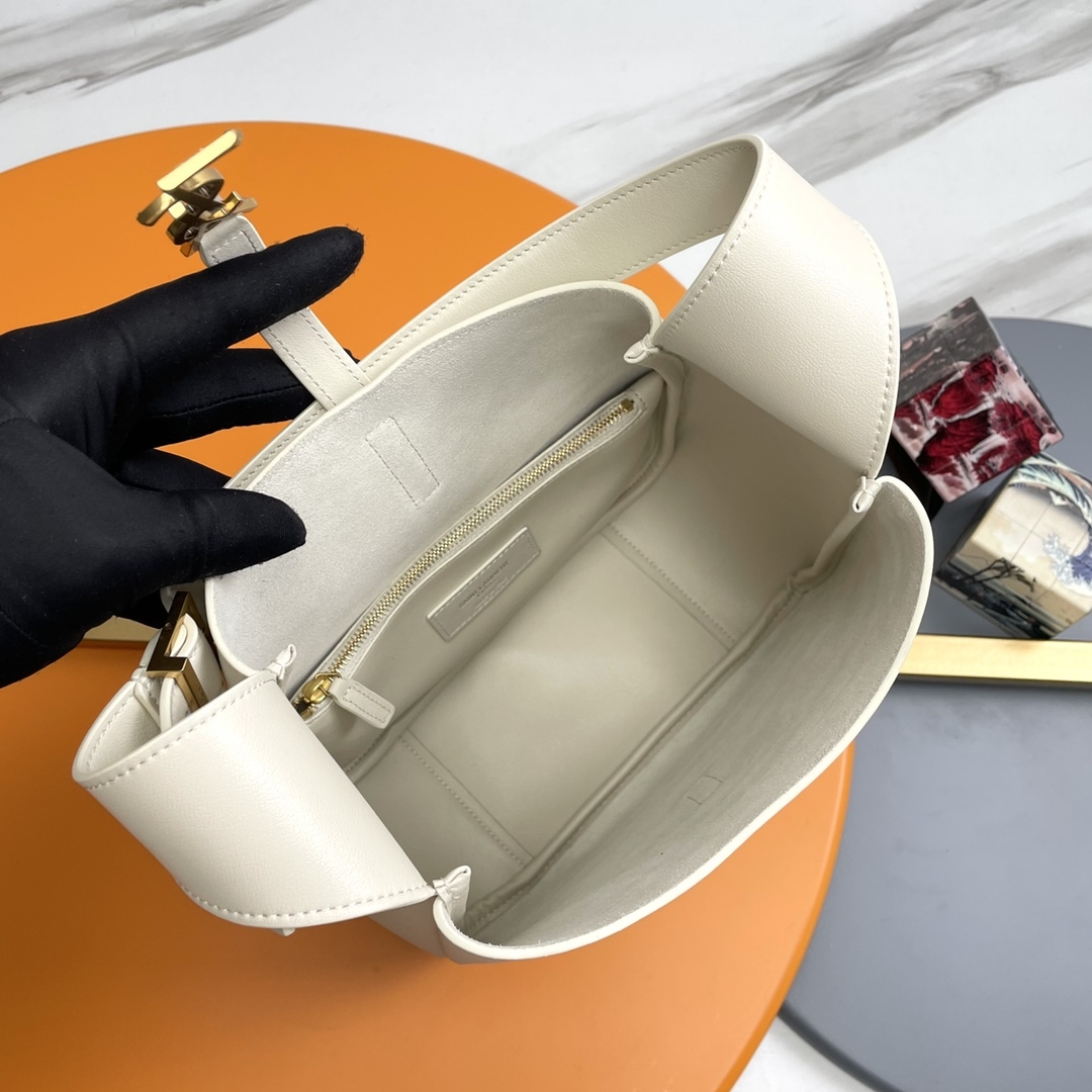 YSL-Le5A7 Underarm Bag