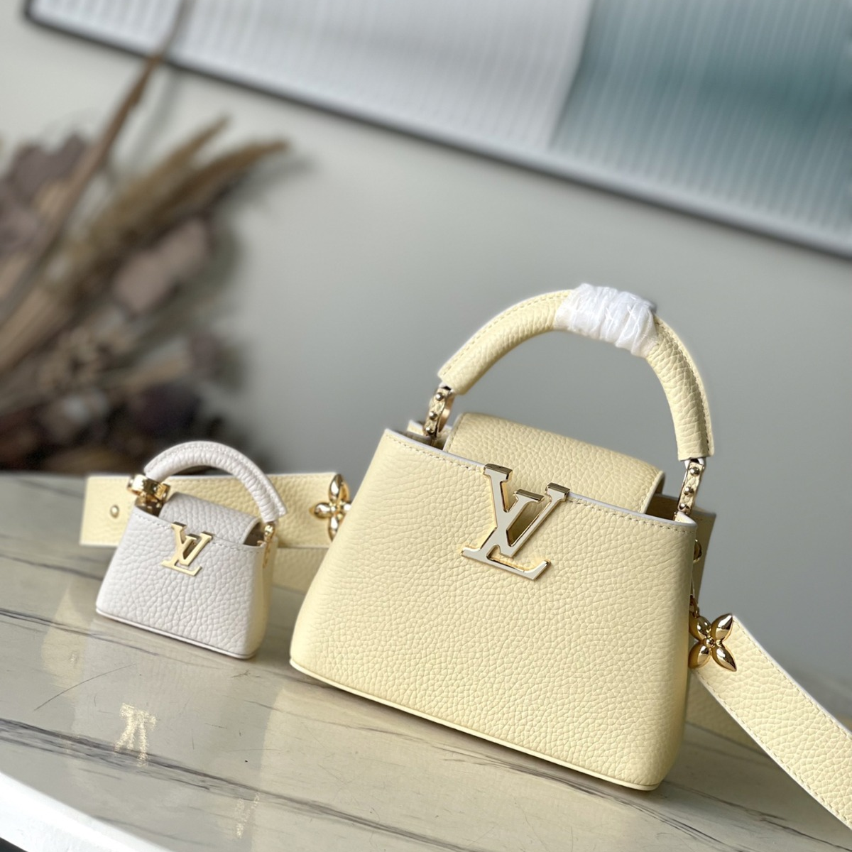 LV-pink shoulder bag mini capucines handbag