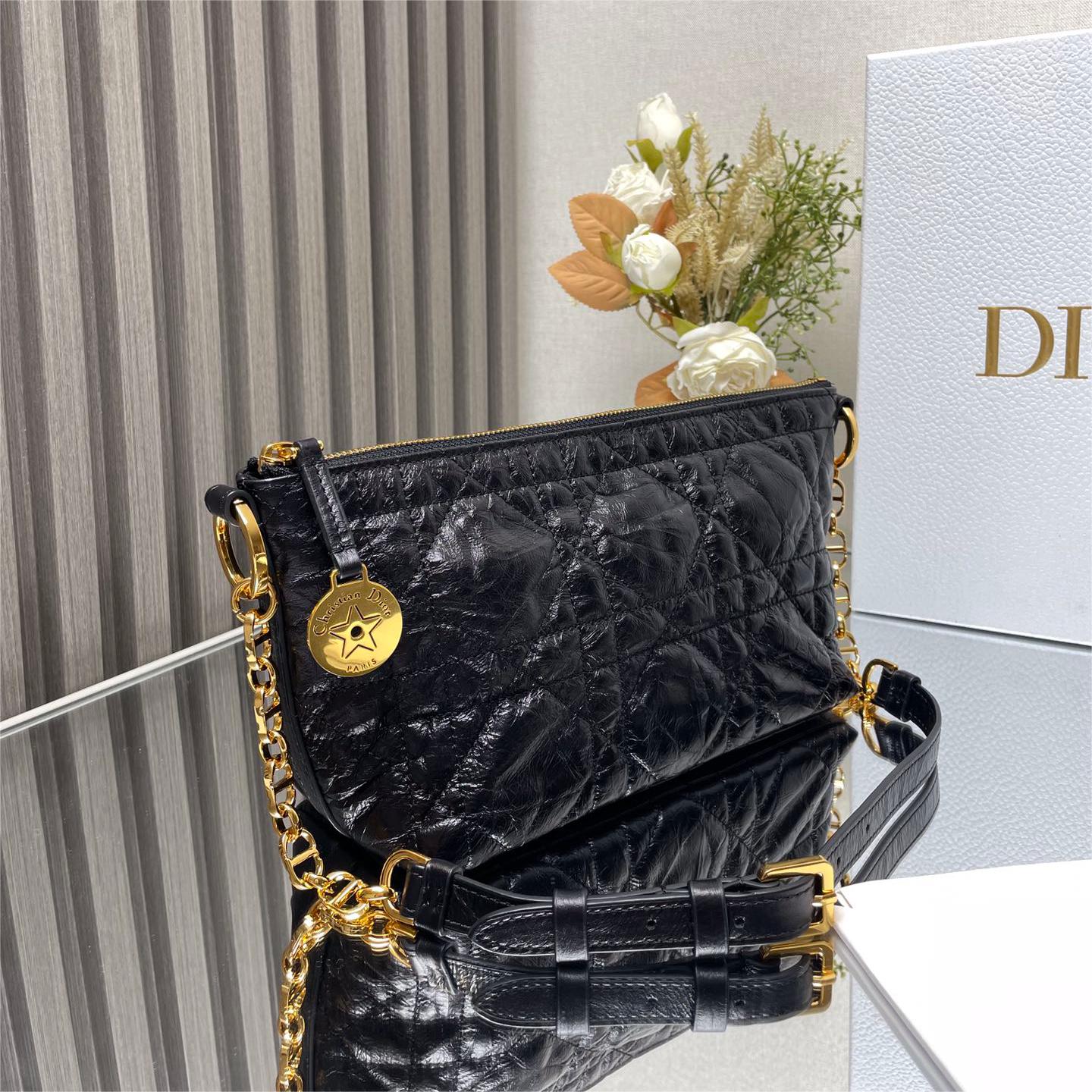 Dior-Hobo chain handbag in black pleated cowhide leather