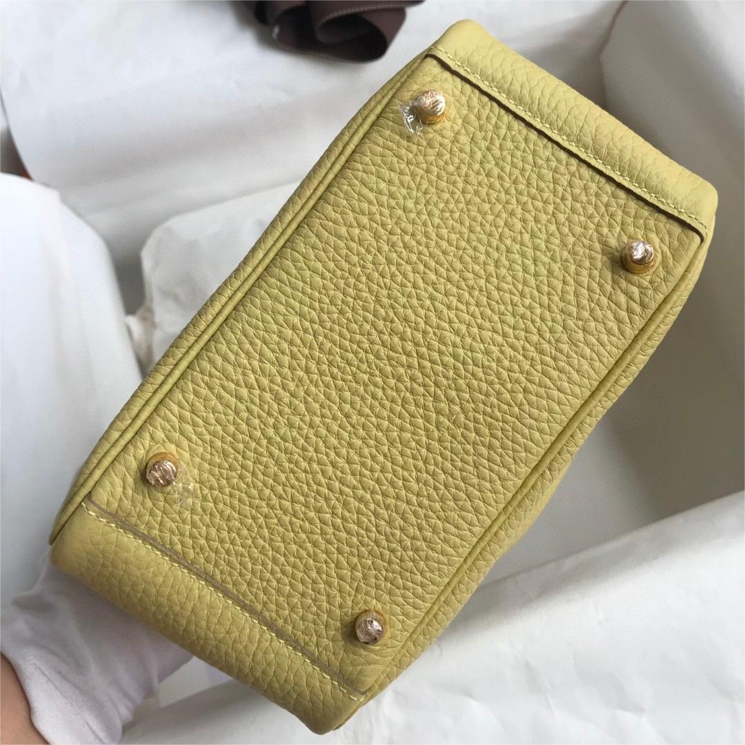 Hermes-Mini Lindy 19cm Hand sewn Imported Taurillon Clemence Leather Chicken Golden Buckle