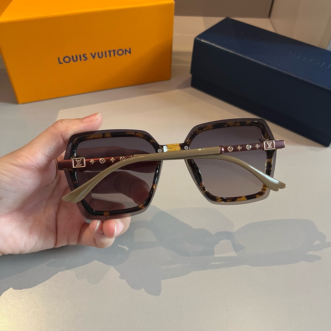 LV-Women's New Large Frame Sunglasses