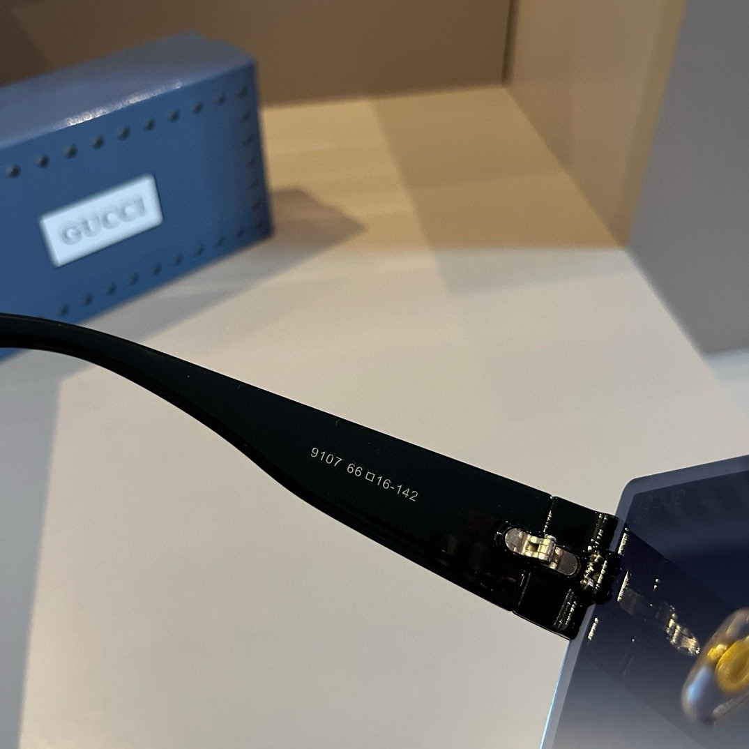 Gucci-unisex large boxy fashion sunglasses