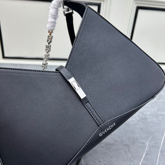 Givenchy-Hollow Out Hardware Chain Handbag