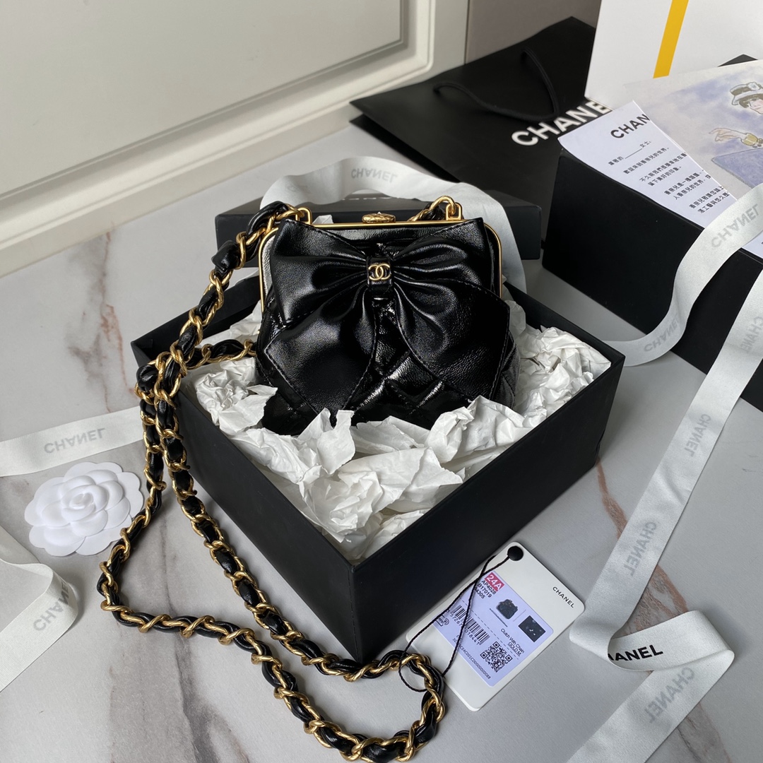 Chanel-Oil waxed sheepskin bow vintage bag