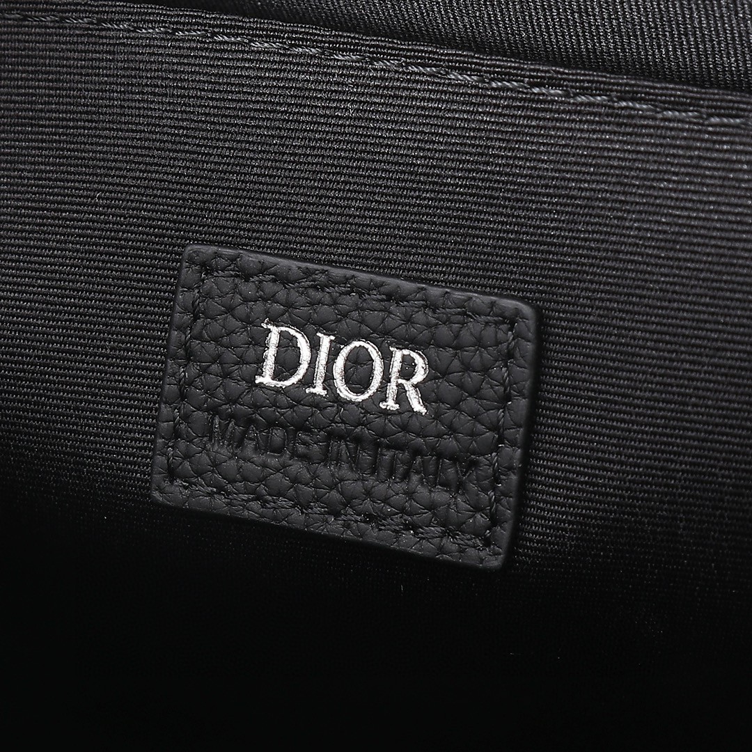 Dior- East-West
