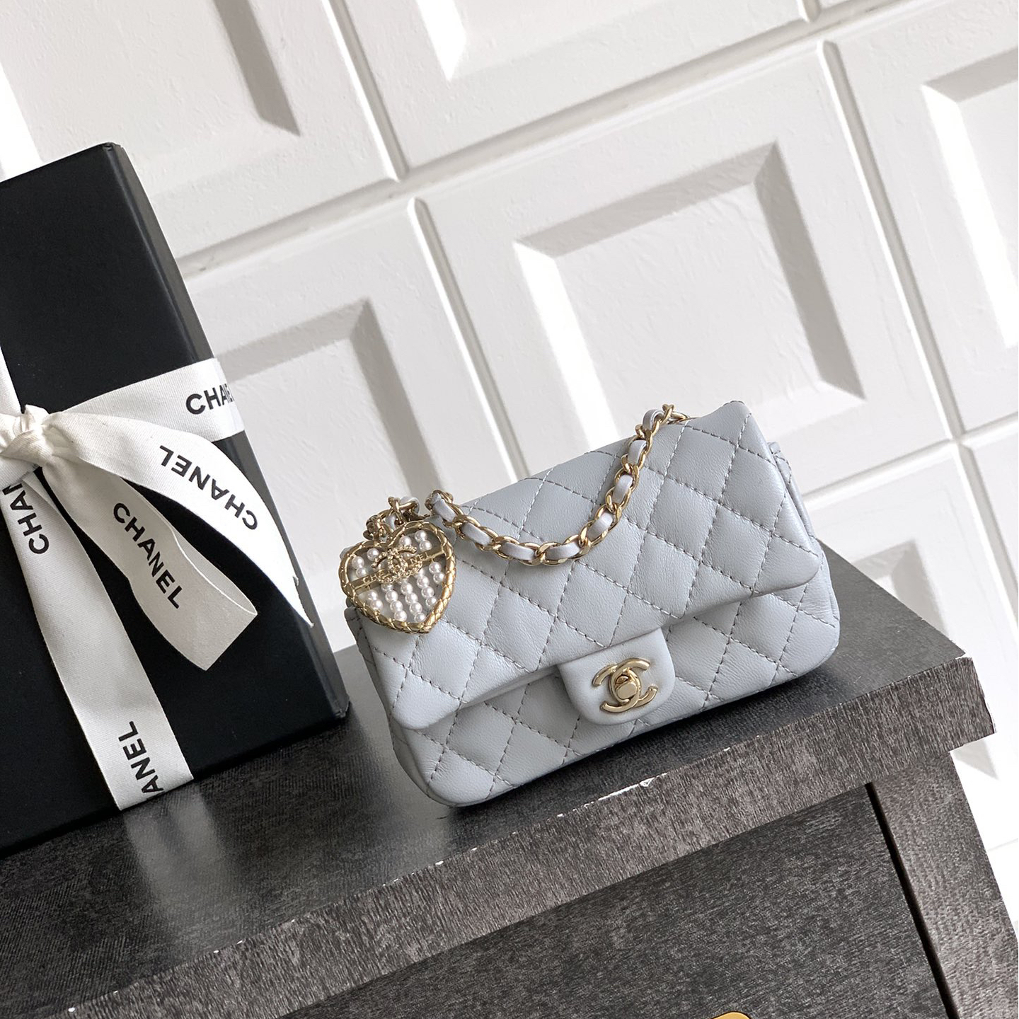 Chanel-25A mini love pearl CF handbag
