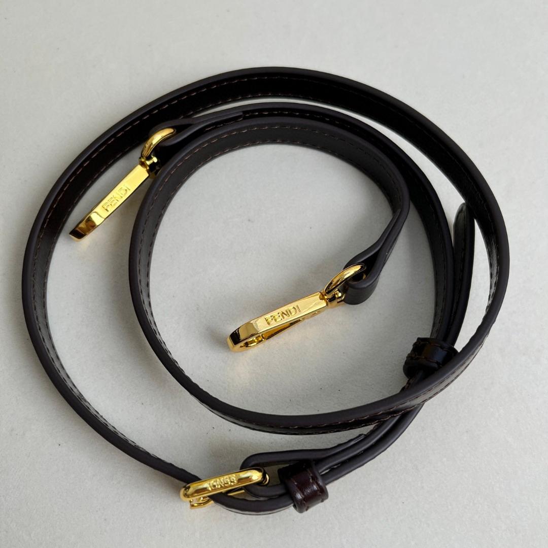 FENDI-  Lunch box second-hand bag