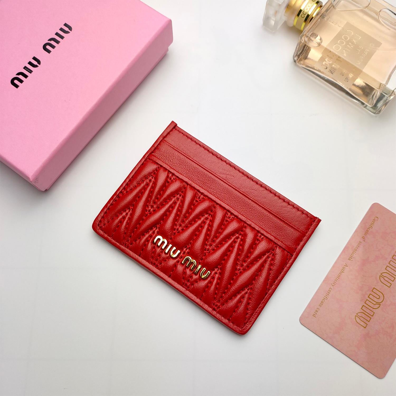 MIU MIU-Classic Sheep Pickup Bag