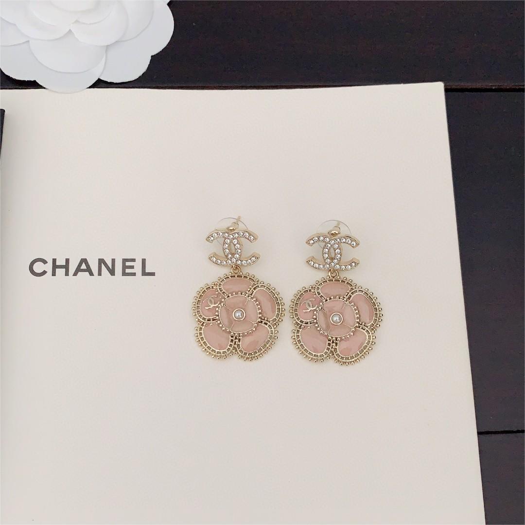 Chanel-Pink large flower earrings