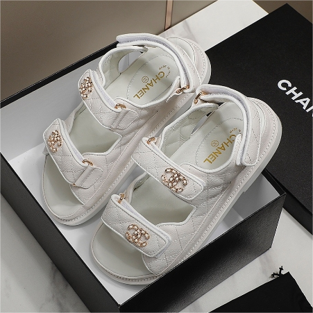 CHANEL-Velcro Cowhide Denim Fabric with Resin Buckle Paired with Sandals