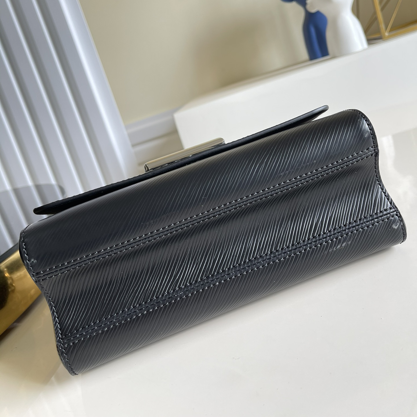 LV -Twist Medium Sliding Leather Shoulder Bag