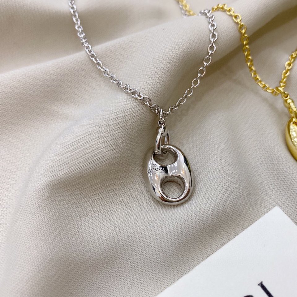 GUCCI-Pig Nose Necklace