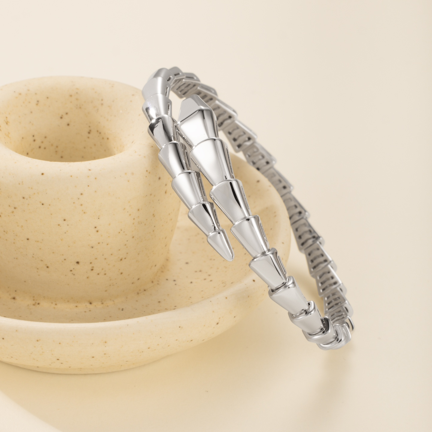 BVLGARI- SERPENTI Snake Bracelet