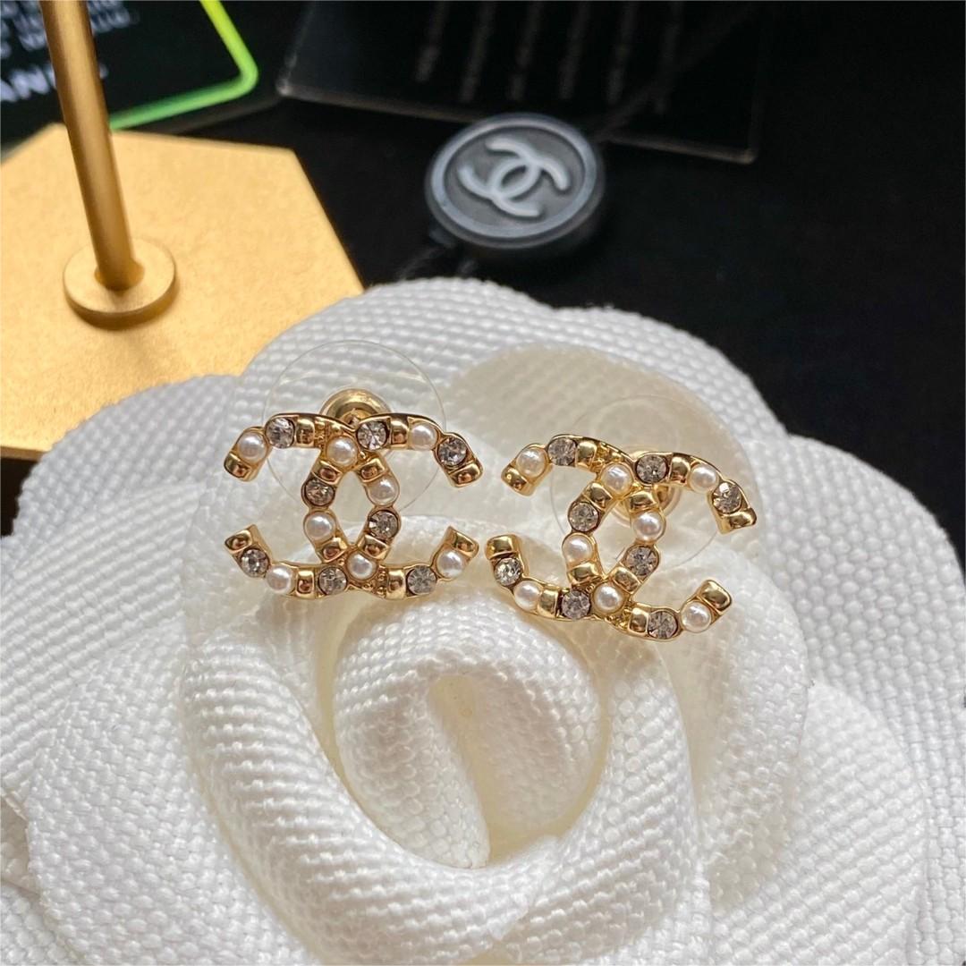 Chanel-Pearl Diamond CC Earrings