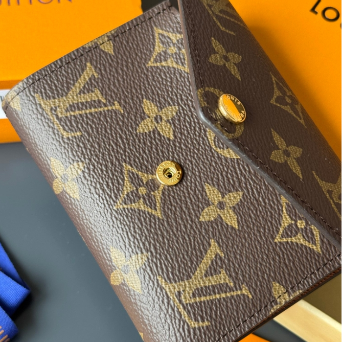LV-Brown Canvas Wallet