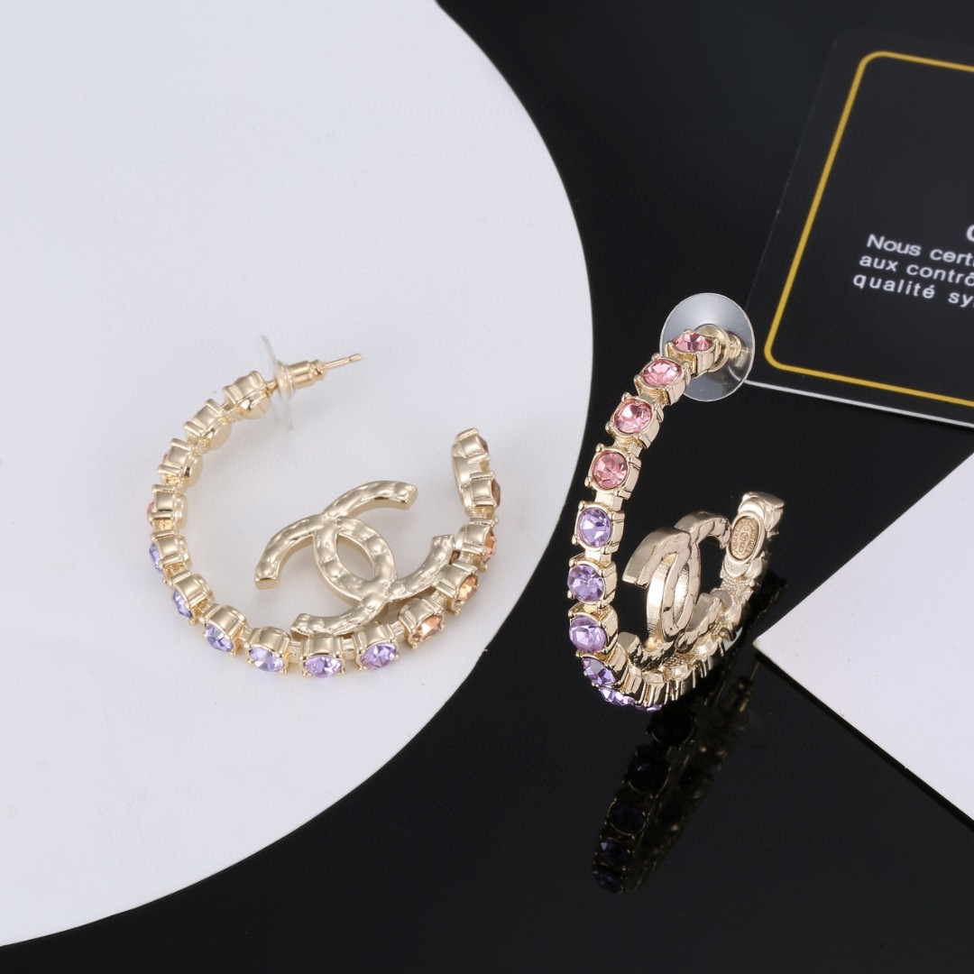 Chanel-Half circle earrings made of brass material
