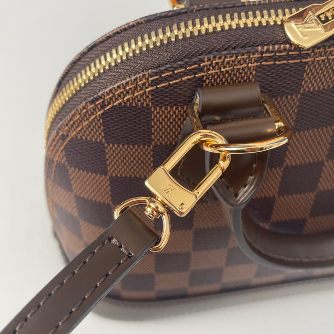 LV-Chessboard Shell Bag