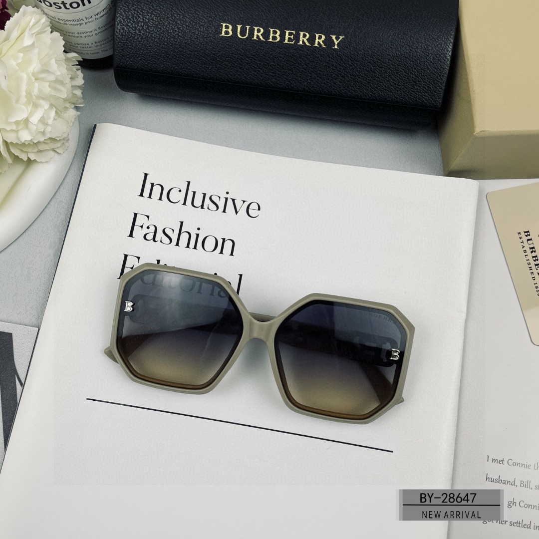 Burberry-new sunglasses star style