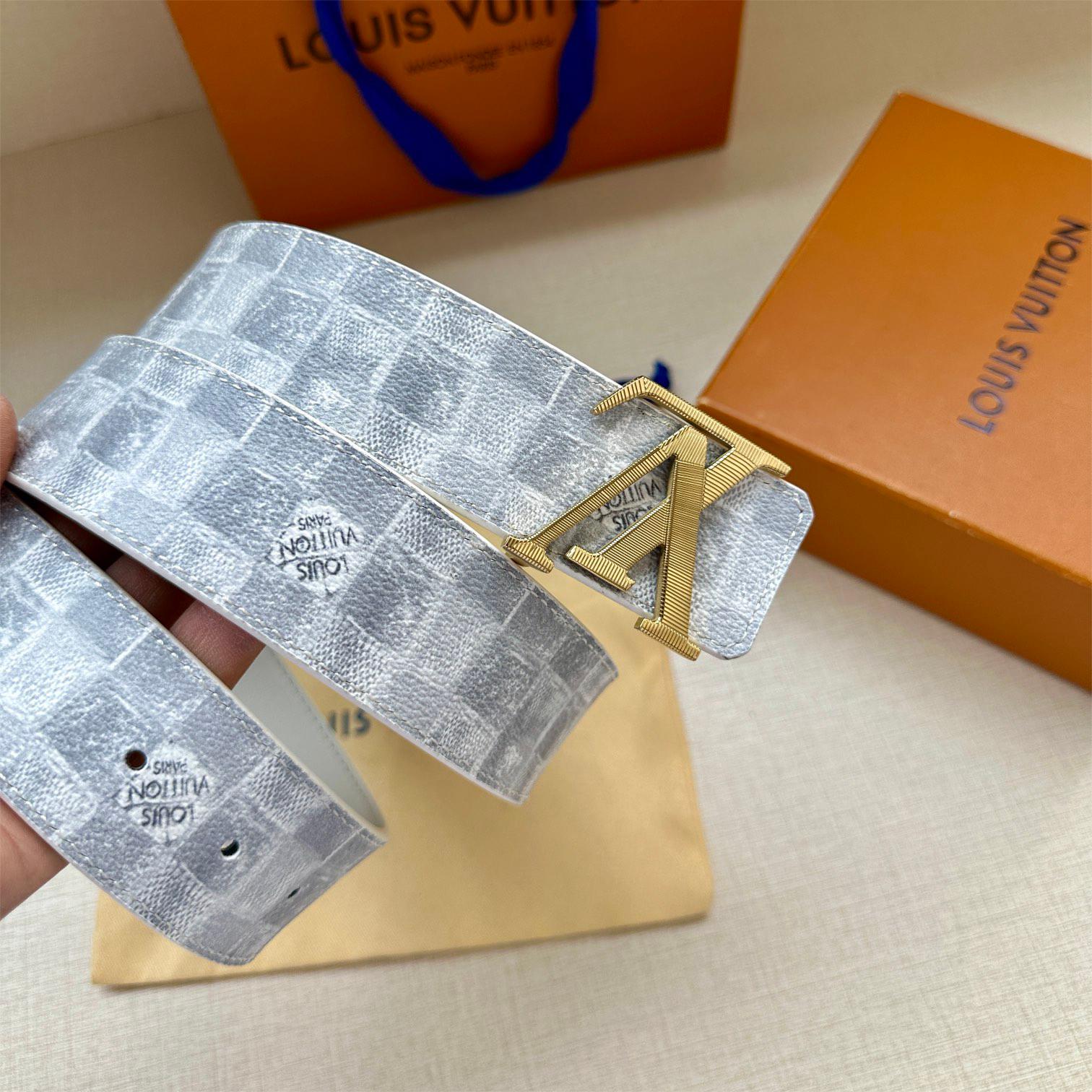 LV-initiales damier stripes