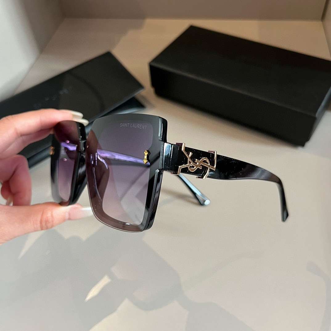 YSL-Women's Large Box Lightweight Sunglasses
