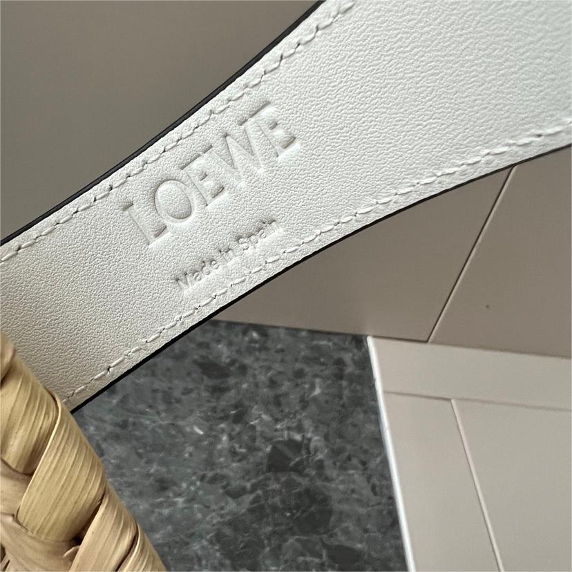 LOEWE-Palm leaf and cowhide leather Basket handbag