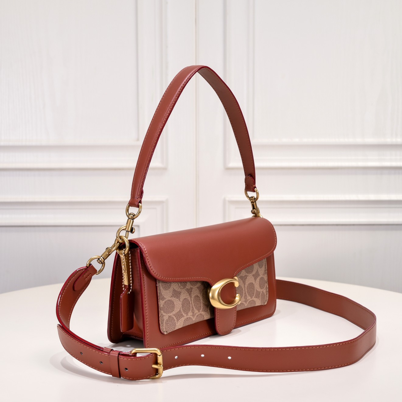 Coach-Classic Color blocked Tabby 26 Shoulder Bag