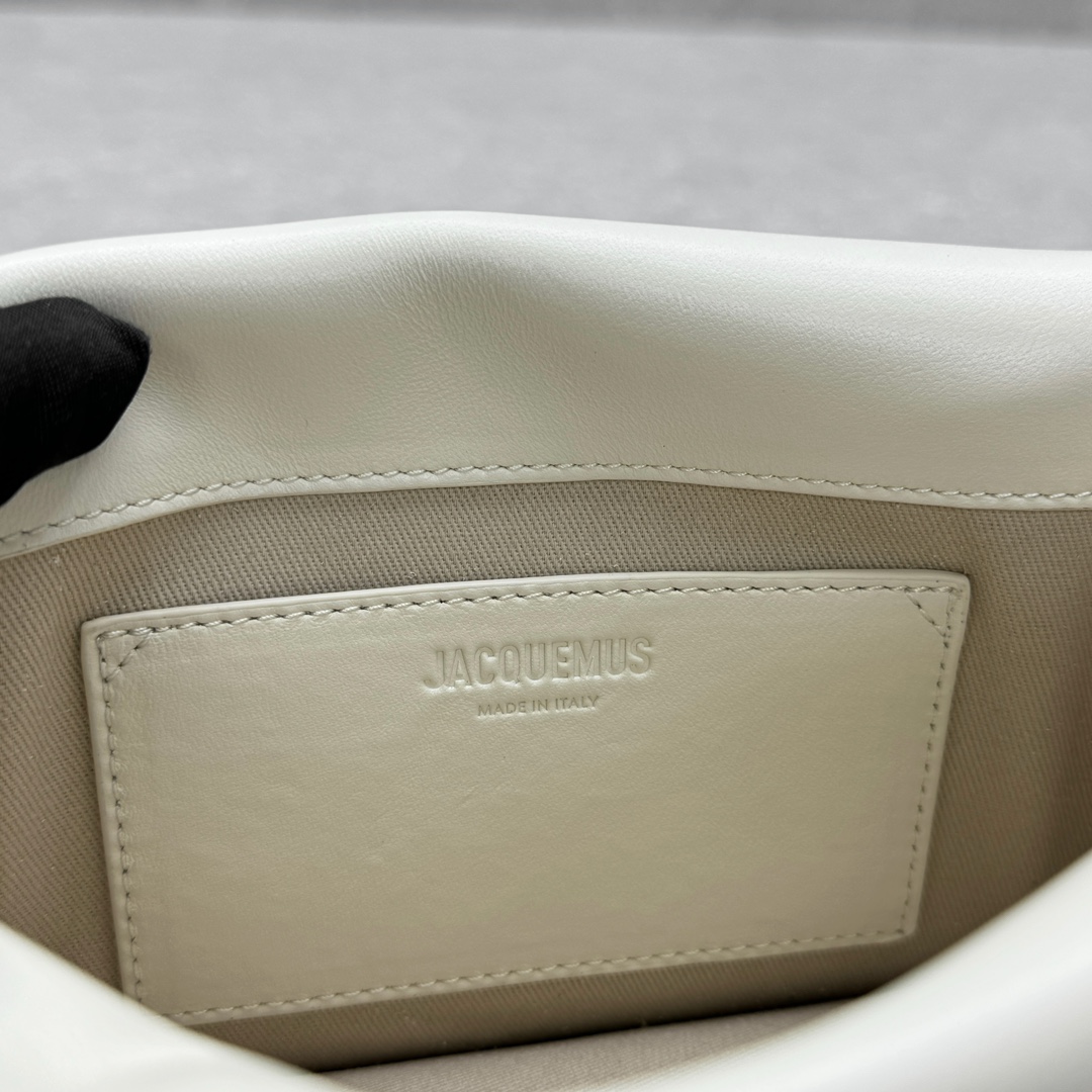 Jacquemus-Sheepskin white Chain handbag