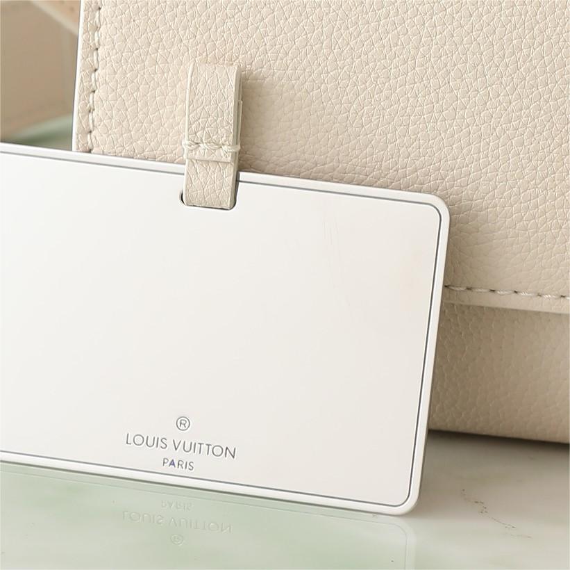 LV-New season's soft twist handbag