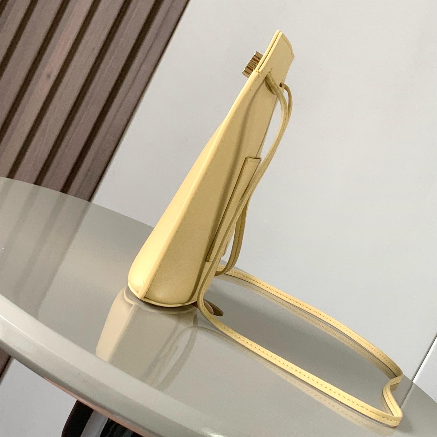 LOEWE-Dice Pocket Leather Dice Bag