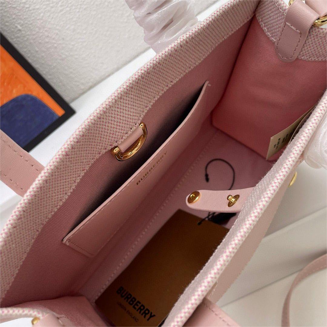 Burberry-Freya Frey bag