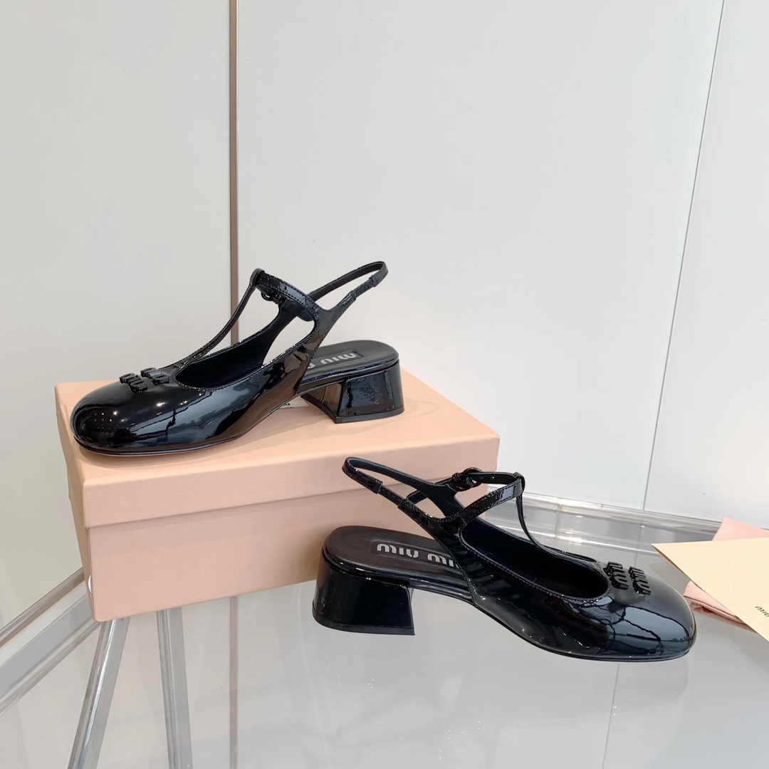 MiuMiu-Spring/Summer Square Head Thick Heel Shoes