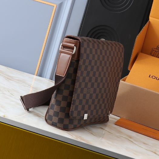 LV-Classic Checkered Postman Bag