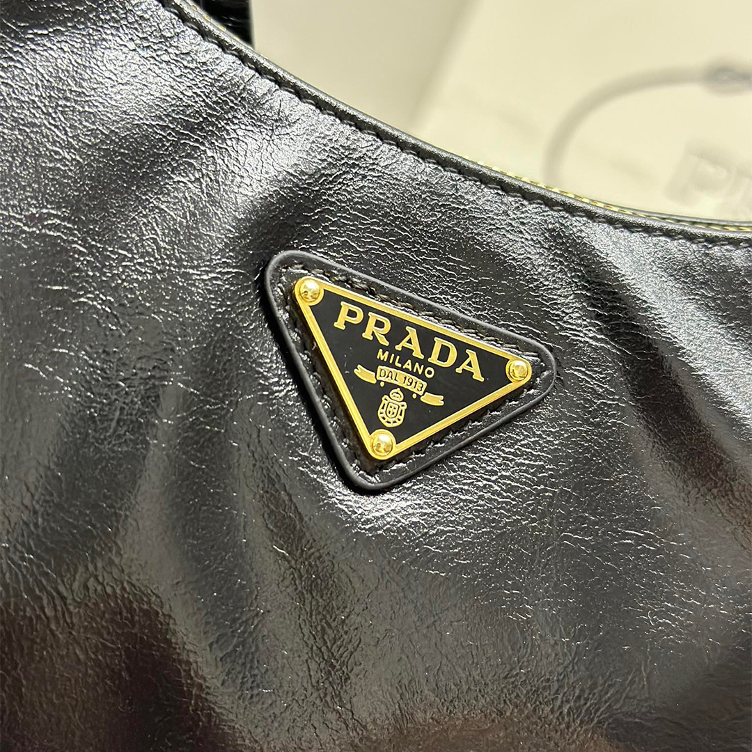 PRADA-baokuanqnylon hobo