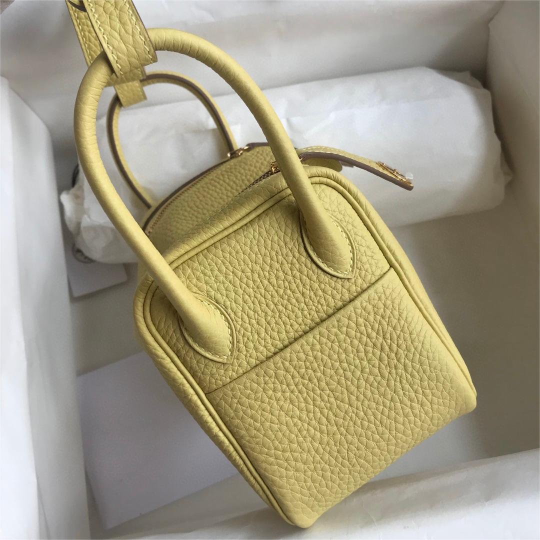Hermes-Mini Lindy 19cm Hand sewn Imported Taurillon Clemence Leather Chicken Golden Buckle