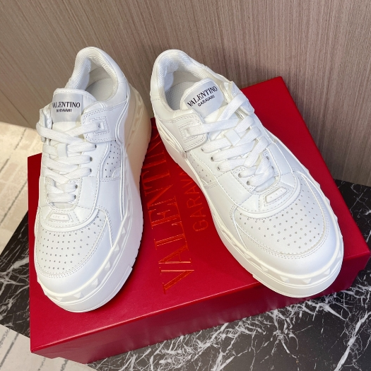 Valentino-Thick Soled White Shoes With Increased Height