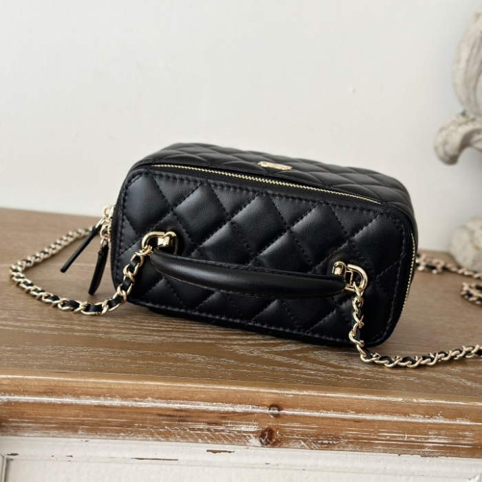 Chanel-Metal Handheld Box Bag