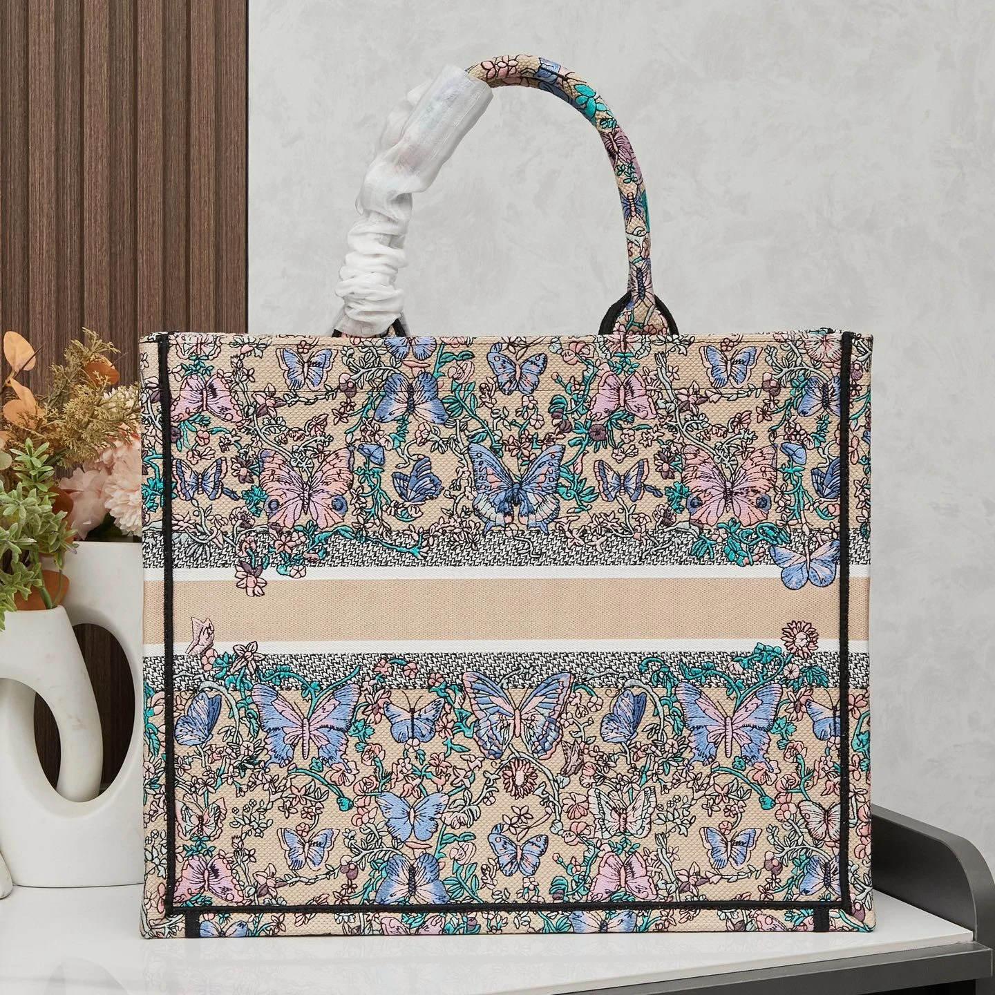 DIOR – Embroidery Book Tote